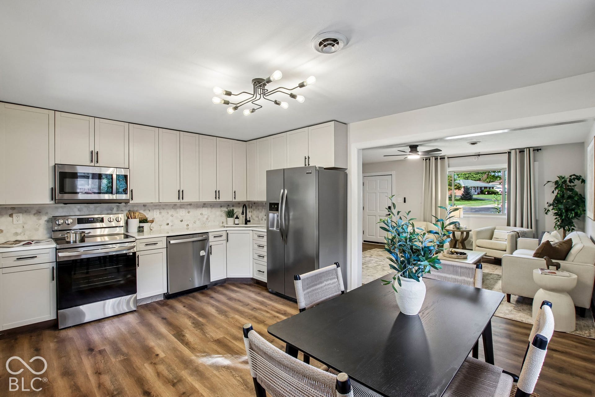 537 S 4th Avenue, Beech Grove, IN 46107