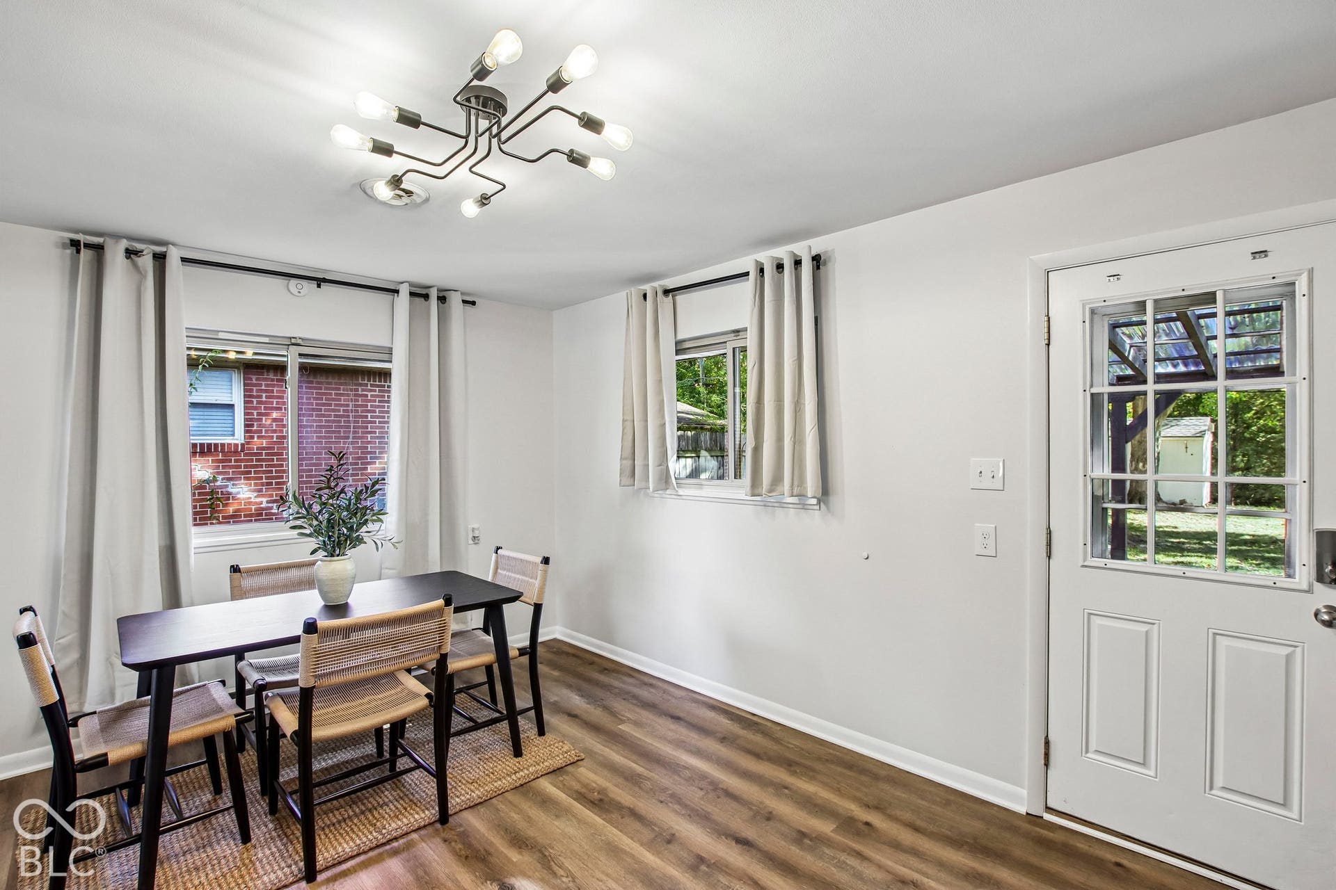 537 S 4th Avenue, Beech Grove, IN 46107