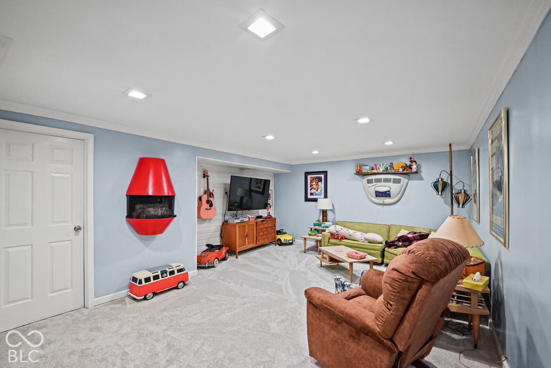 651 Hawthorne Drive, Carmel, IN 46033