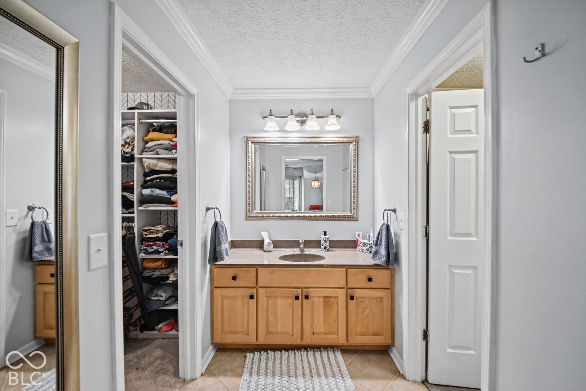 651 Hawthorne Drive, Carmel, IN 46033