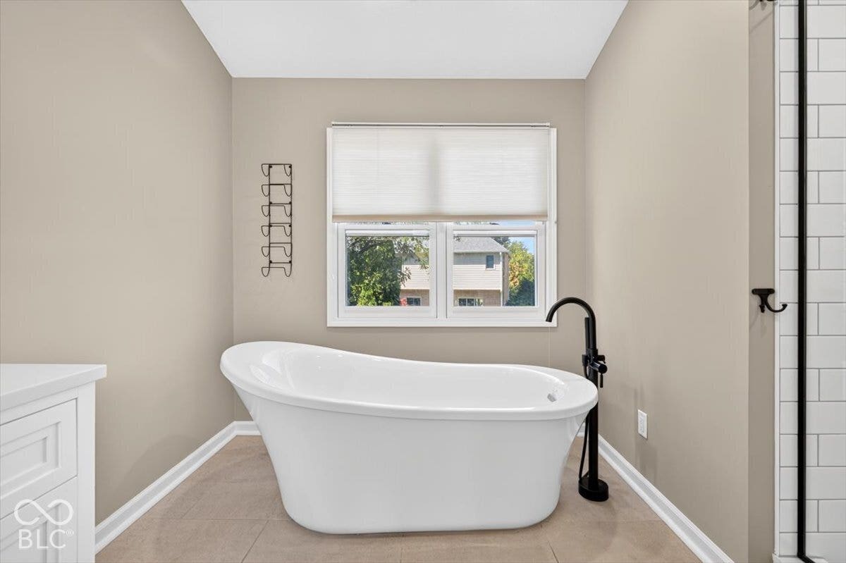 14038 Springmill Ponds Circle, Carmel, IN 46032