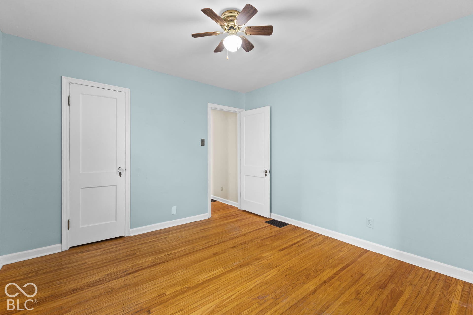 115 S 11th Avenue, Beech Grove, IN 46107