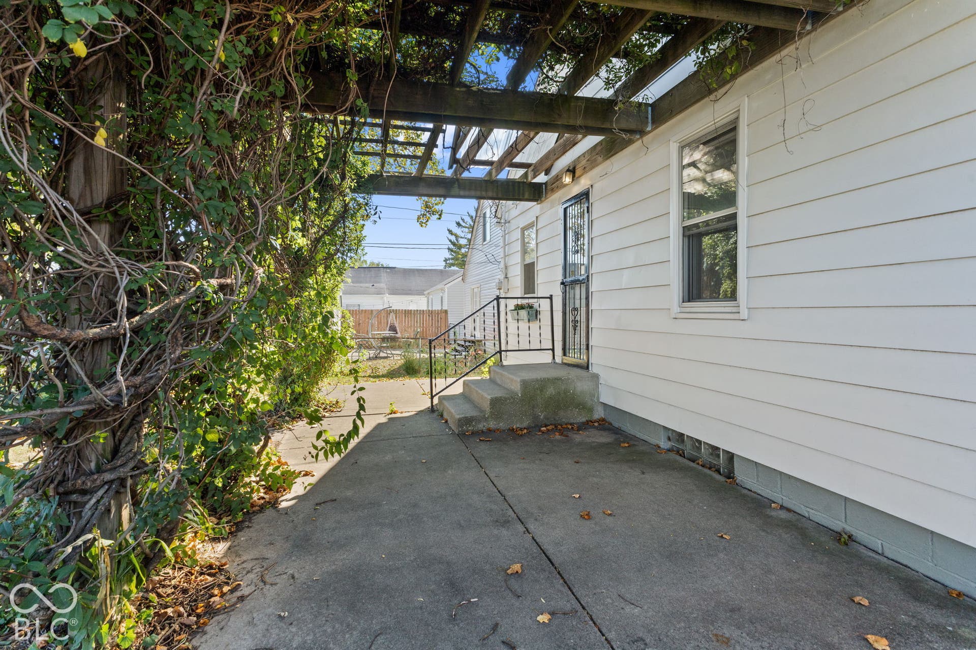 115 S 11th Avenue, Beech Grove, IN 46107