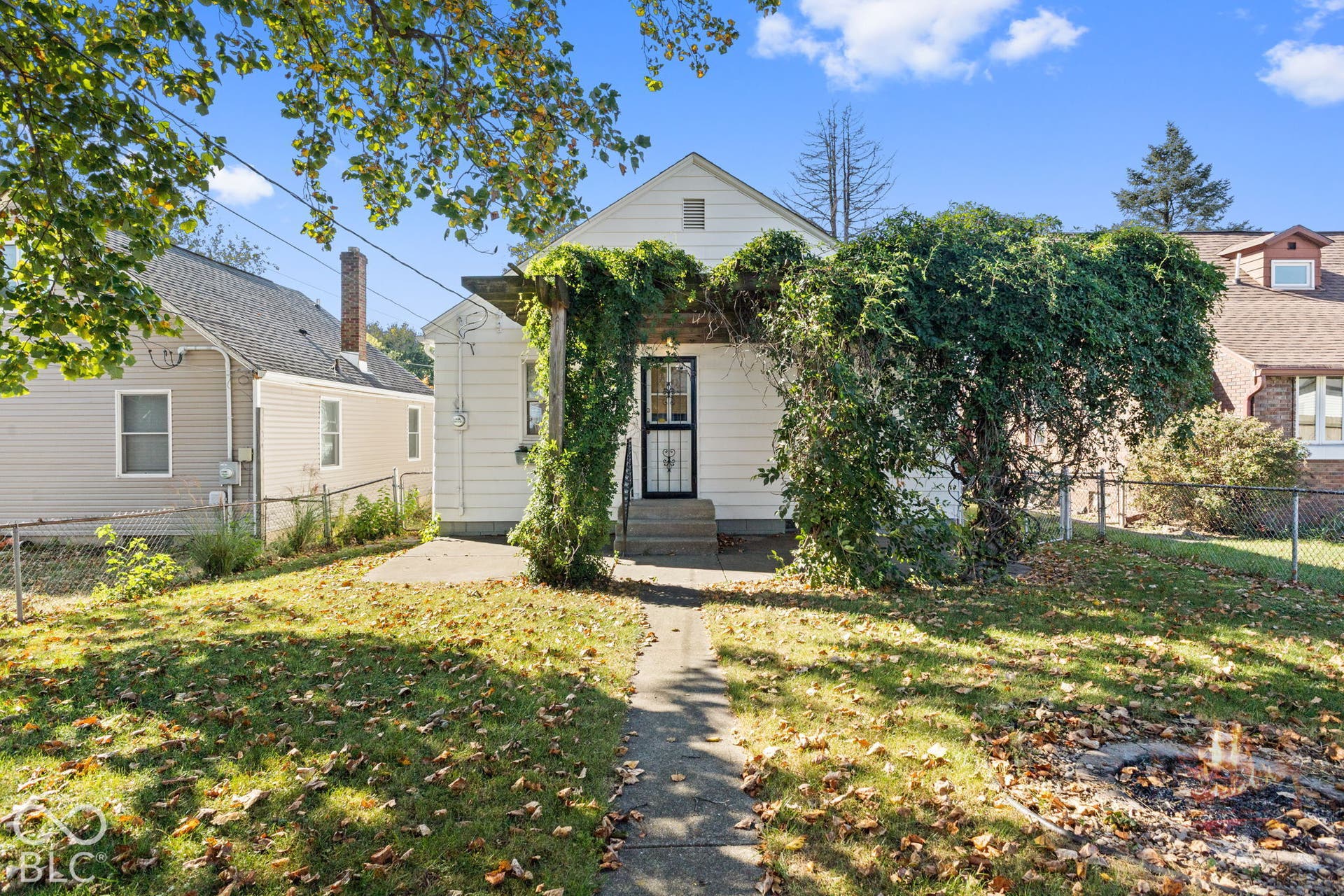 115 S 11th Avenue, Beech Grove, IN 46107