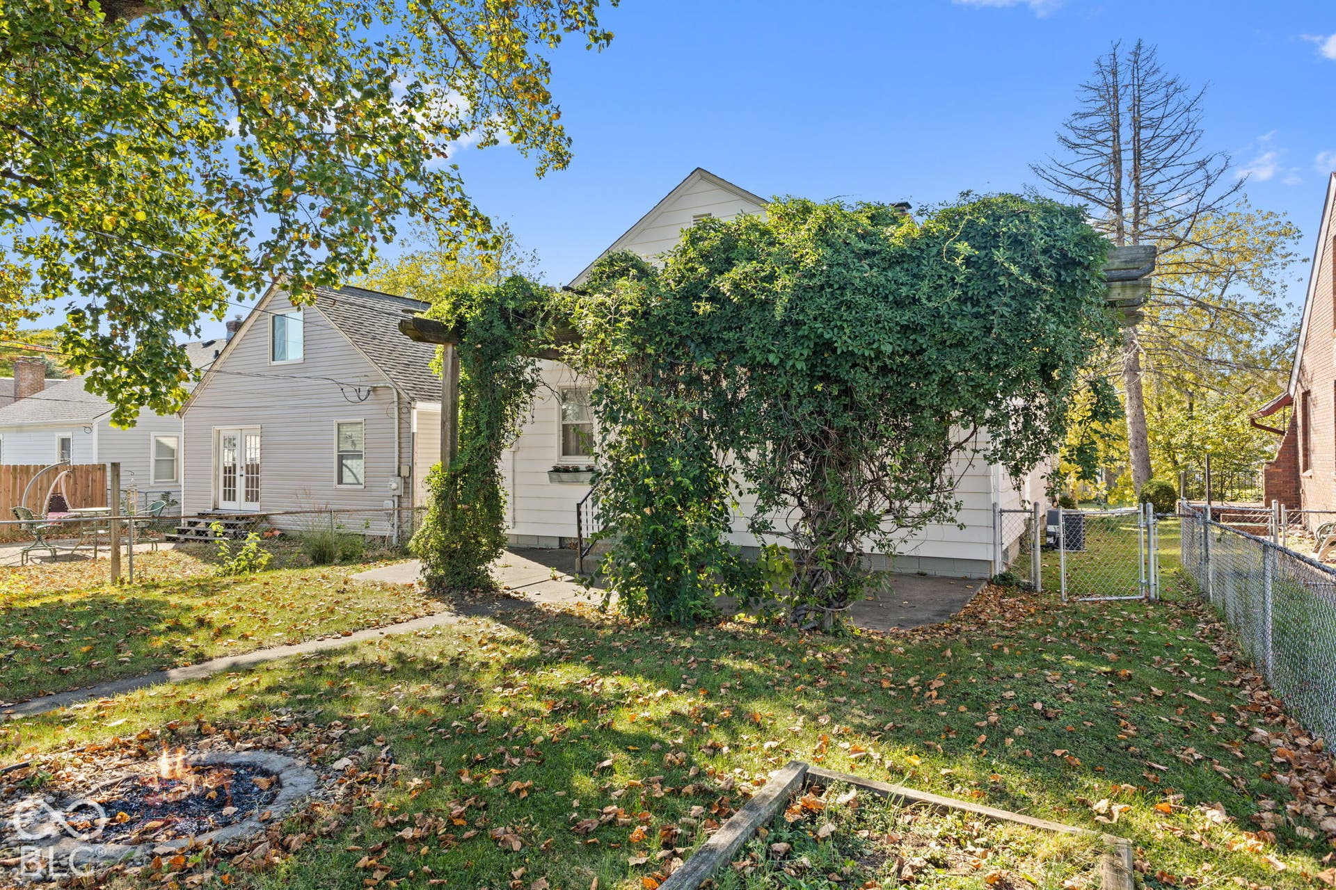 115 S 11th Avenue, Beech Grove, IN 46107