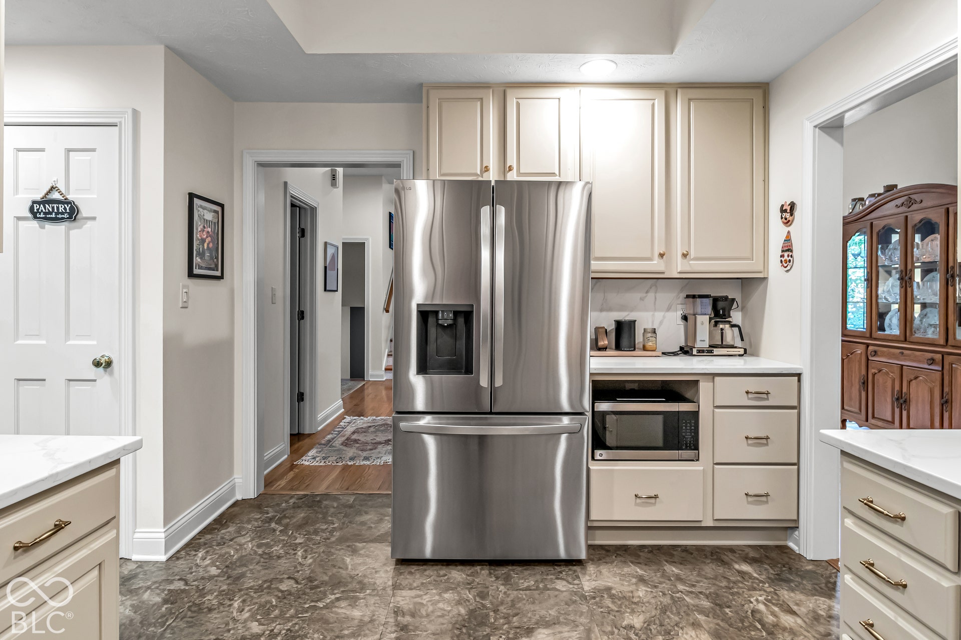 Another view of kitchen