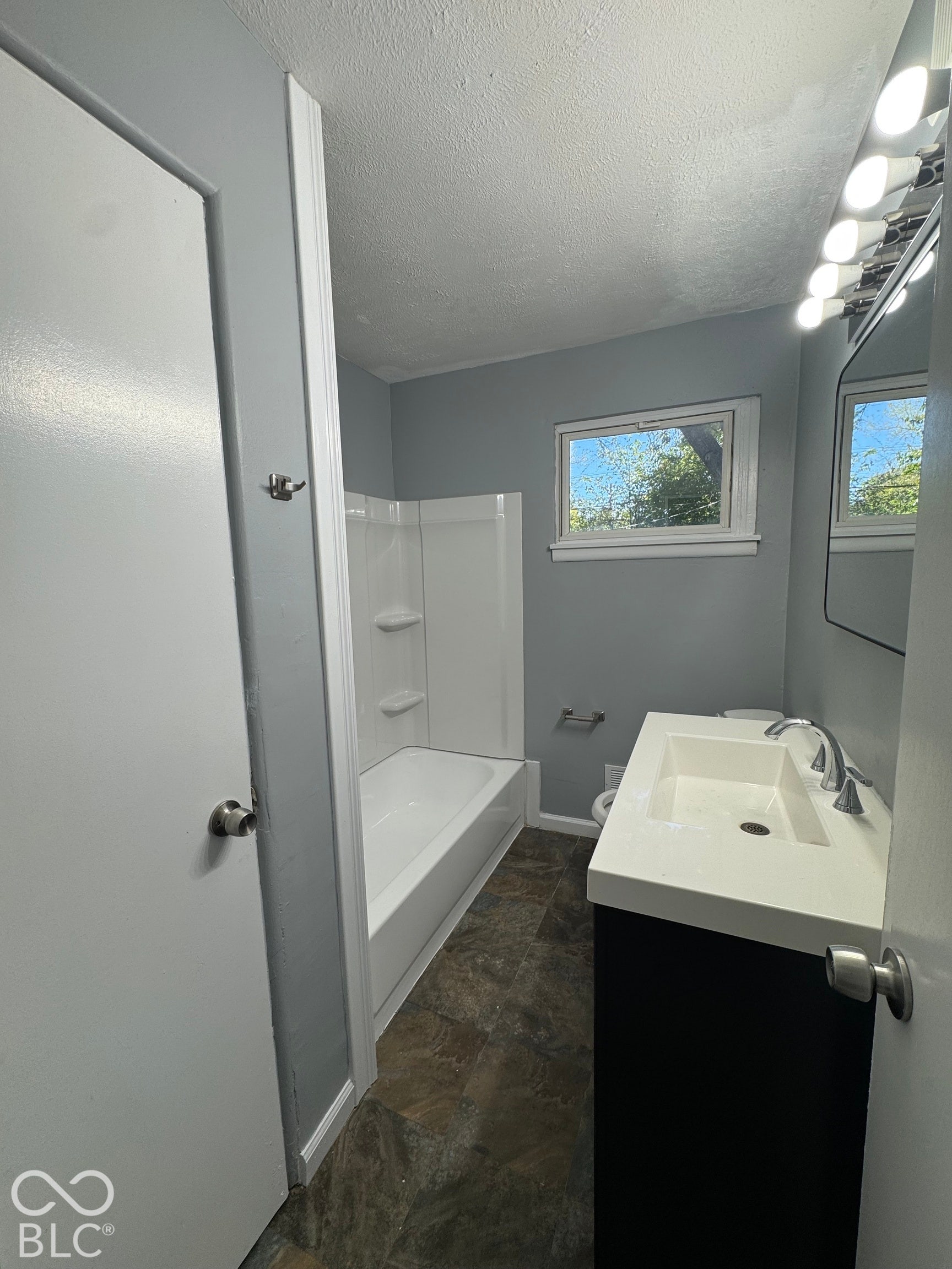 3925 Campbell Avenue, Indianapolis, IN 46226