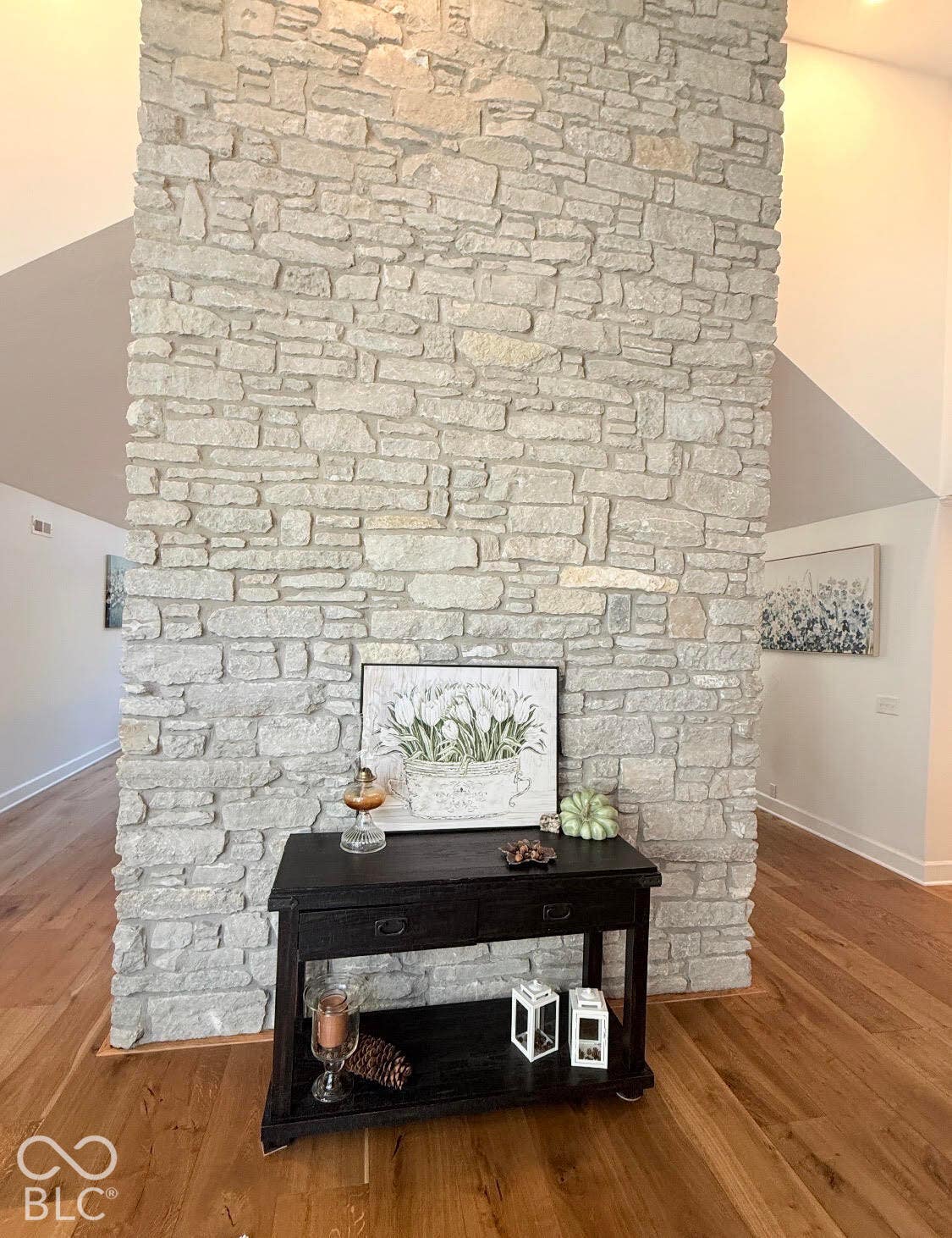 9056 Woodacre Blvd South Drive S, Indianapolis, IN 46234