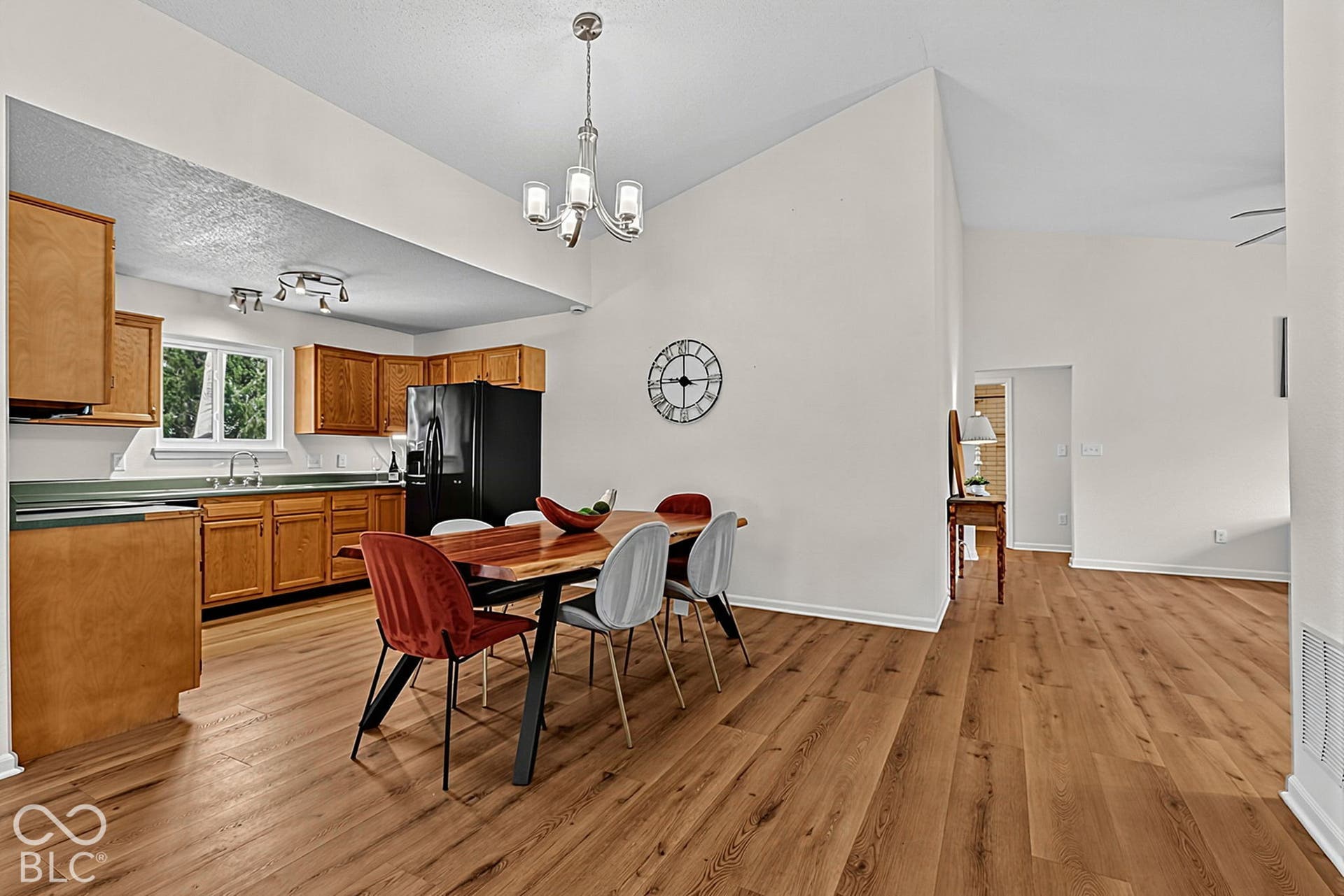 214 E Pine Ridge Drive, Westfield, IN 46074
