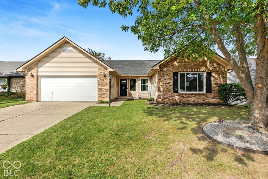 Property photo for 214 E Pine Ridge Drive, Westfield, IN