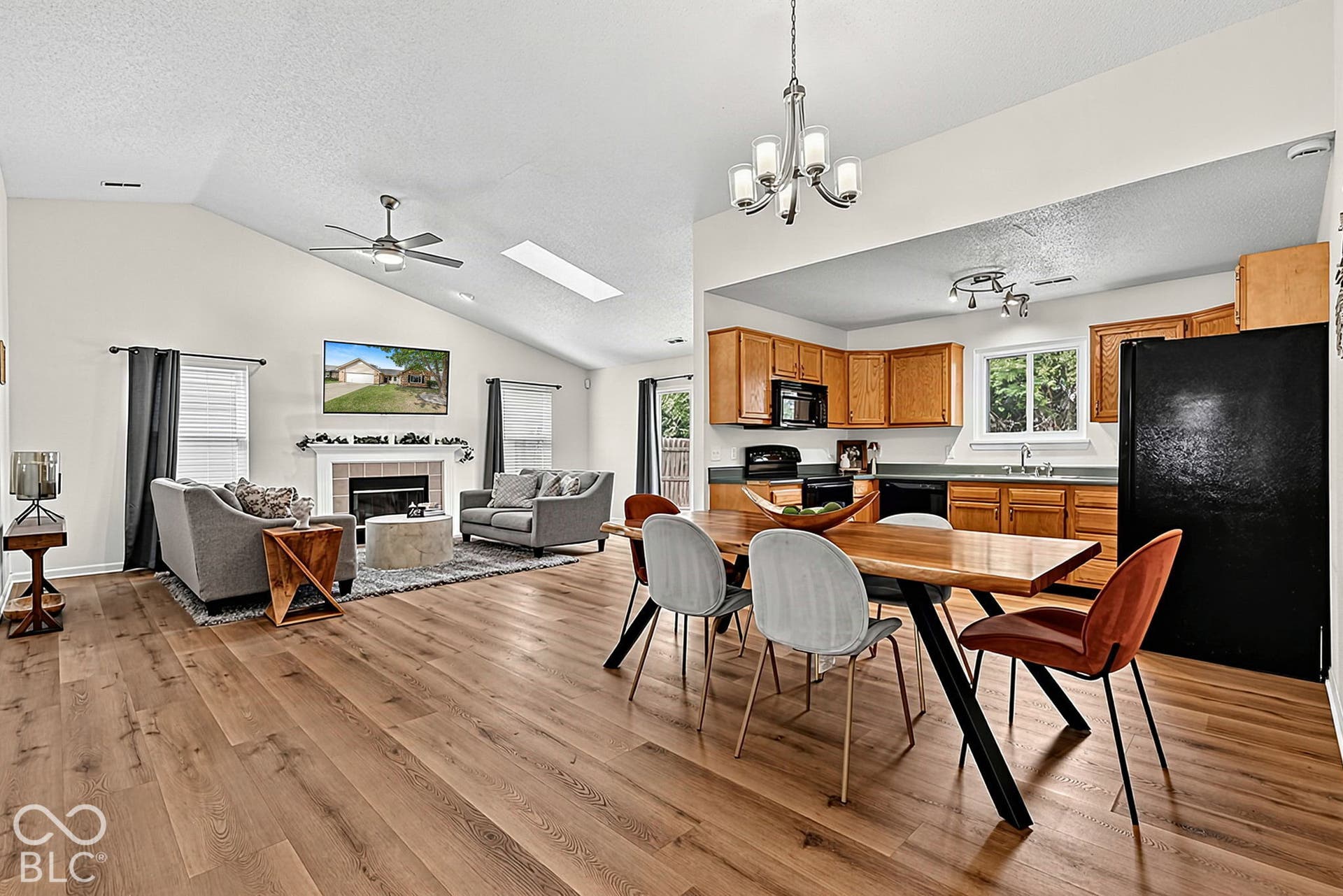 214 E Pine Ridge Drive, Westfield, IN 46074