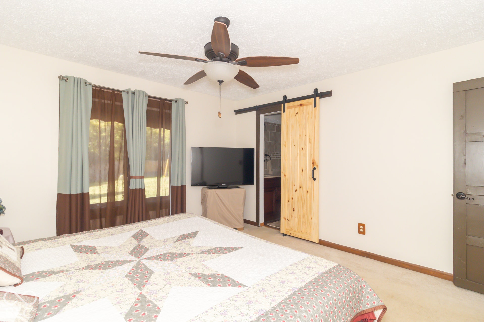 2422 Osman Lane, Greenfield, IN 46140