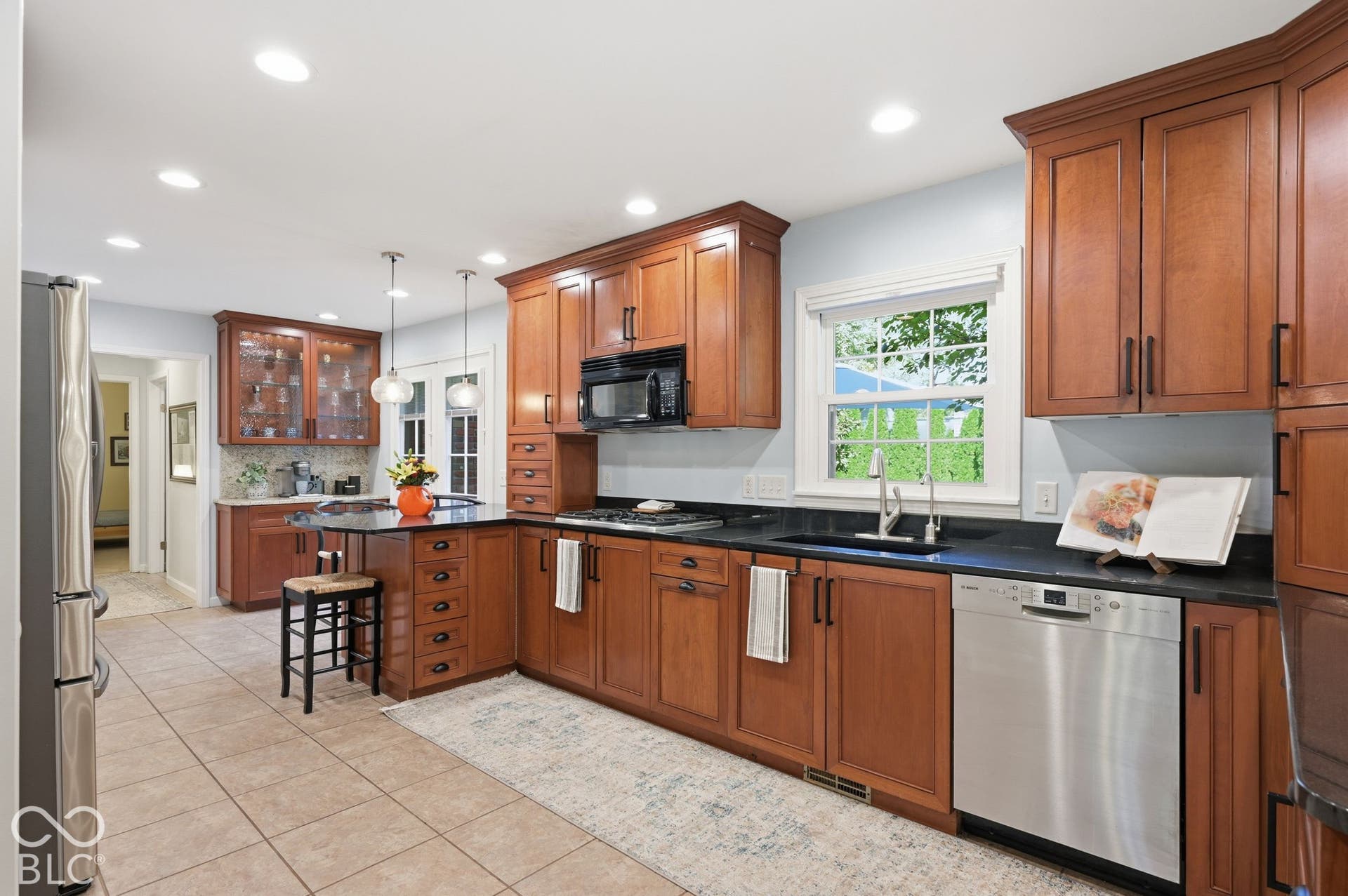 Gas Cooktop, Double Oven