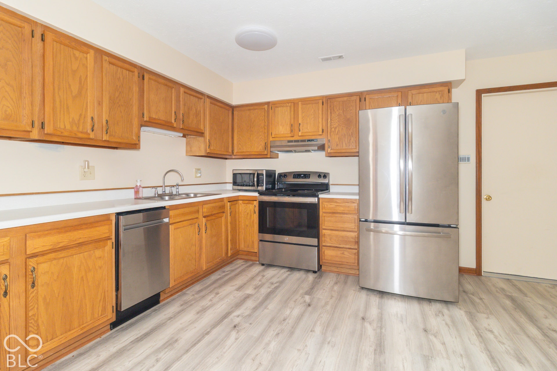 1176 E Apple Lake Drive, Greenfield, IN 46140