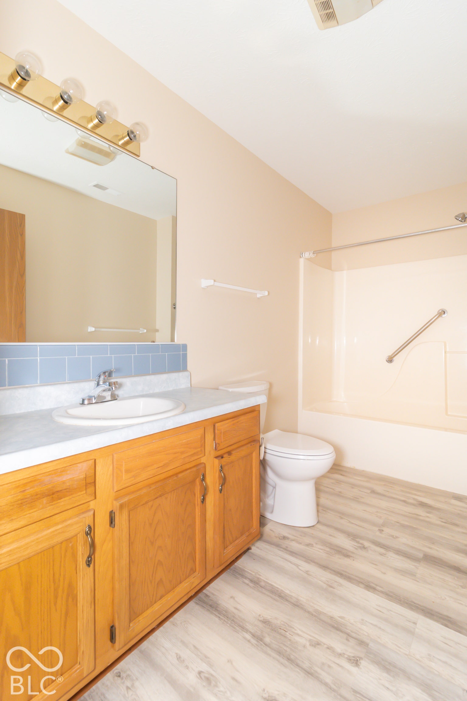1176 E Apple Lake Drive, Greenfield, IN 46140