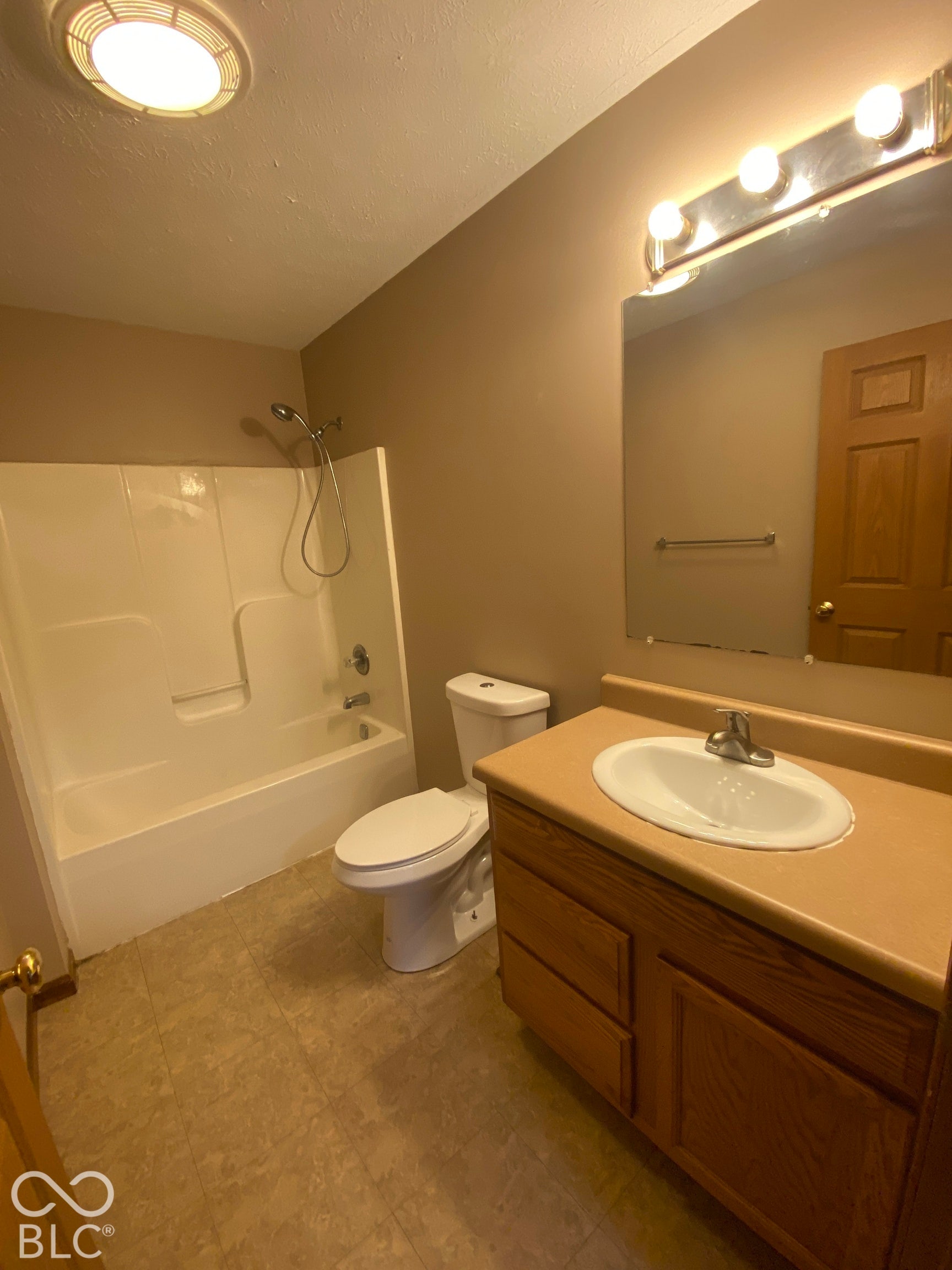 6293 E South Street, Crawfordsville, IN 47933