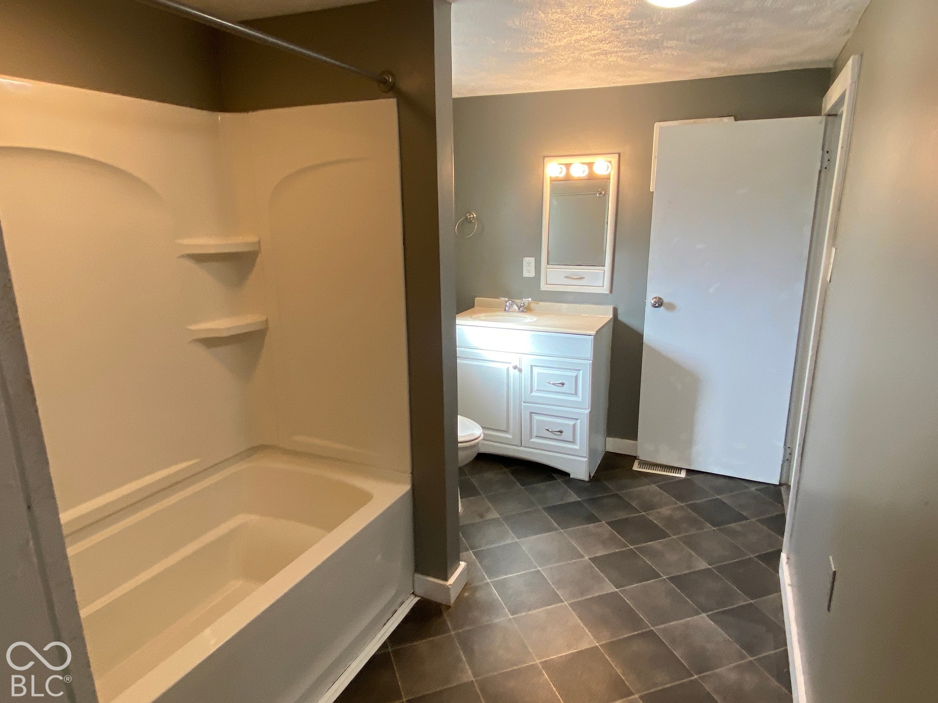 4201 E Lynn Street, Anderson, IN 46013