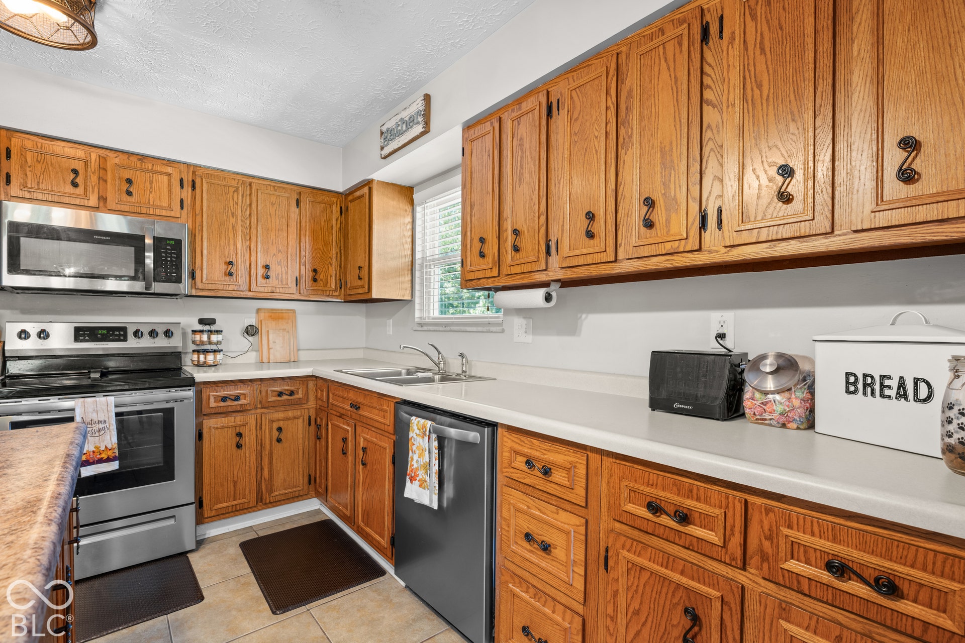 379 S Serenity Way, Greenwood, IN 46142