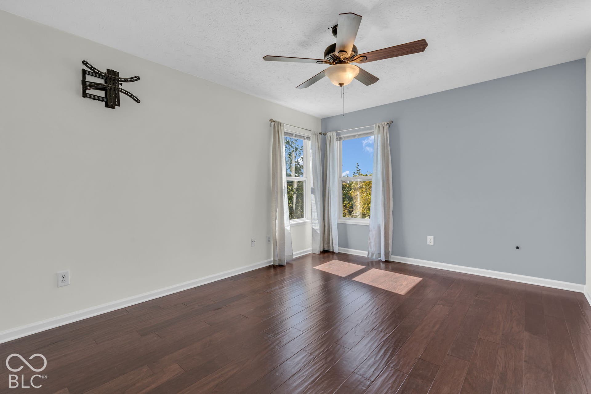 6250 Bishops Pond Lane, Indianapolis, IN 46268
