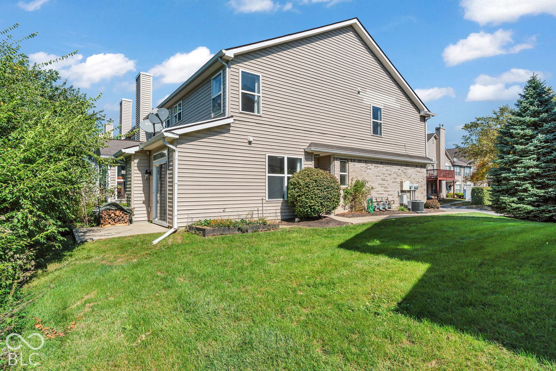 6250 Bishops Pond Lane, Indianapolis, IN 46268