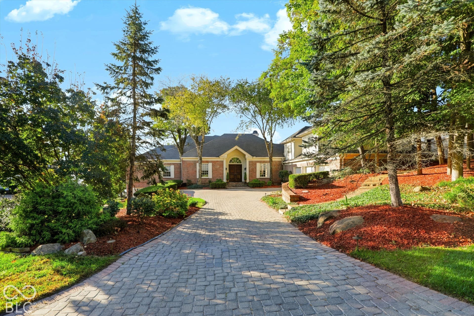 9652 Nautilus Circle, Indianapolis, IN 46256