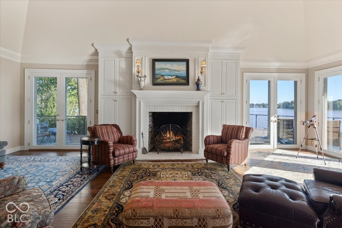 9652 Nautilus Circle, Indianapolis, IN 46256