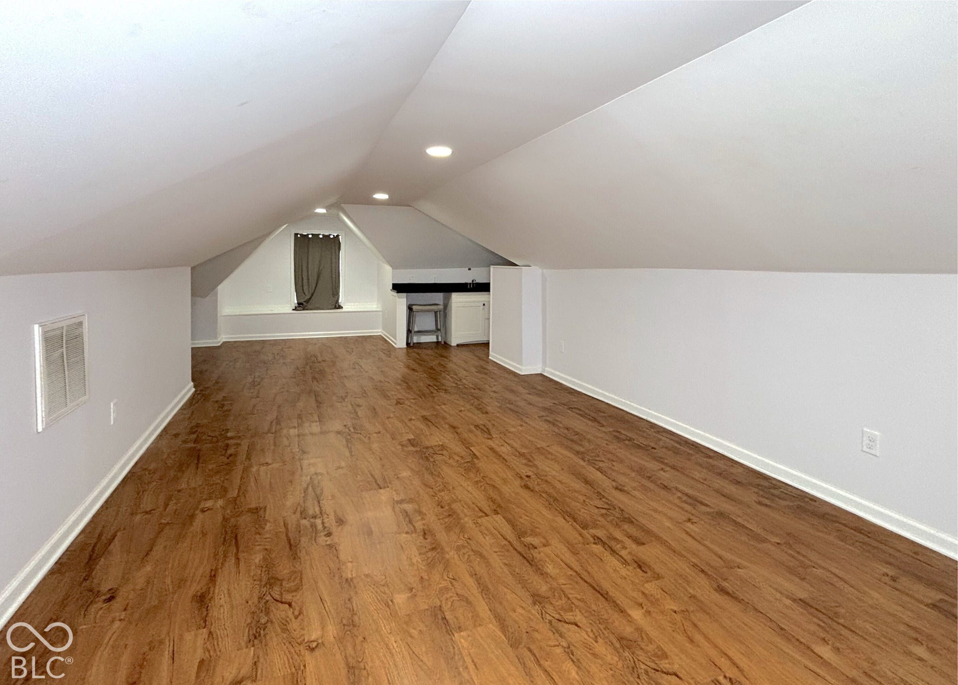 311 B Street S, Thorntown, IN 46071 Wood-finish flooring, recessed lighting, built-in cabinetry, and a window with a built-in bench