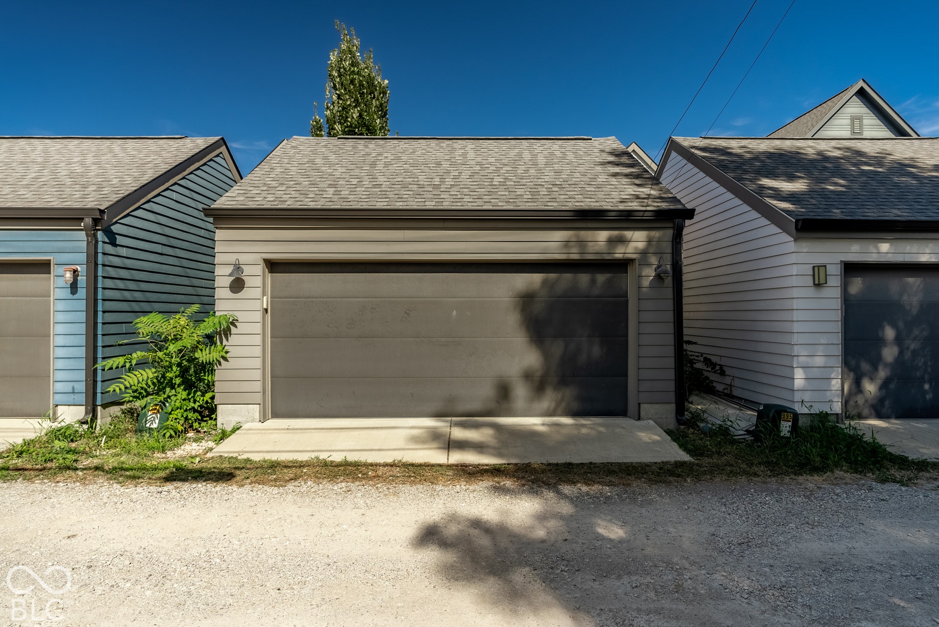 2 Car Garage