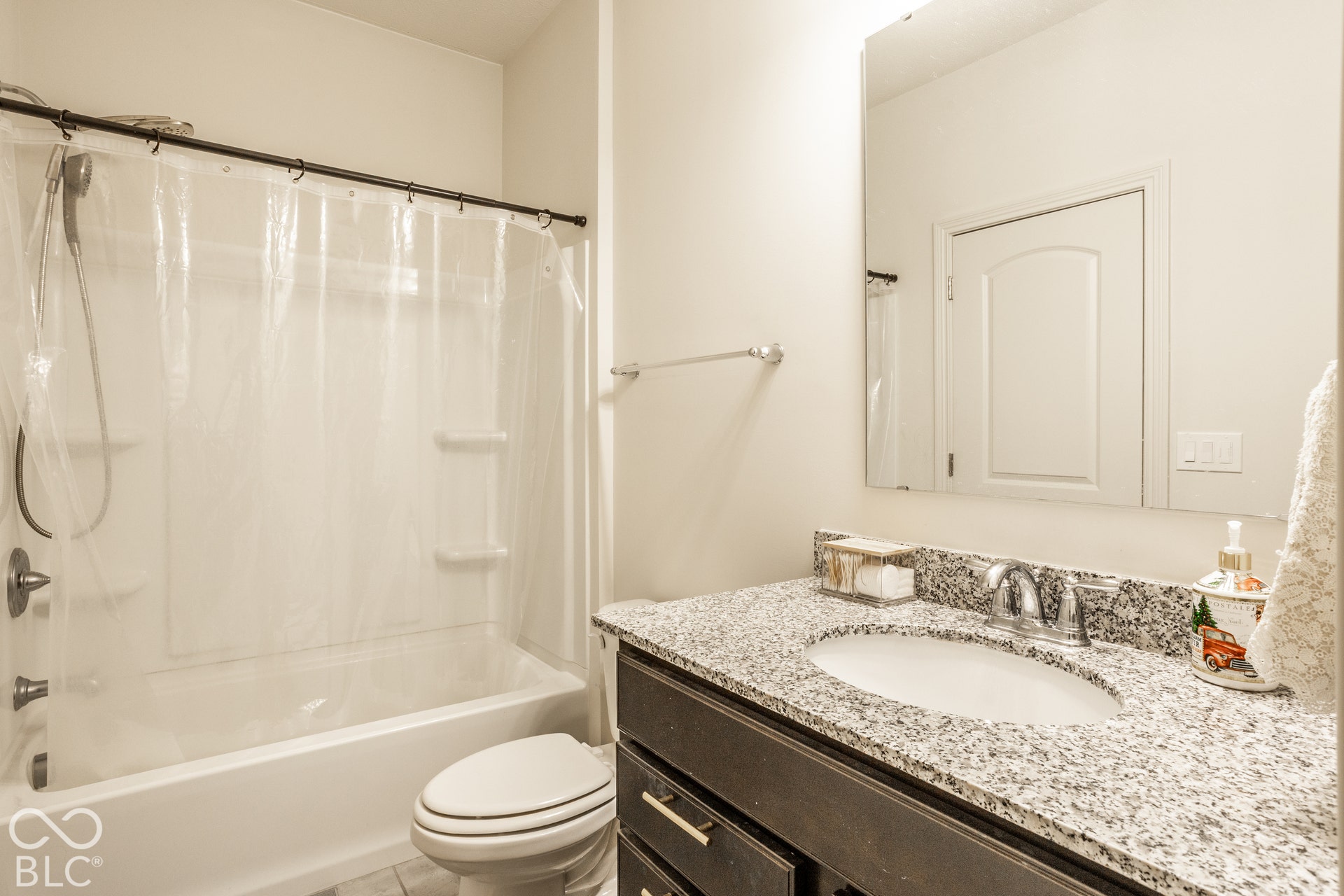 14723 Legacy Oaks Drive, Carmel, IN 46032 14723 Legacy Oaks Drive, Carmel, IN 46032