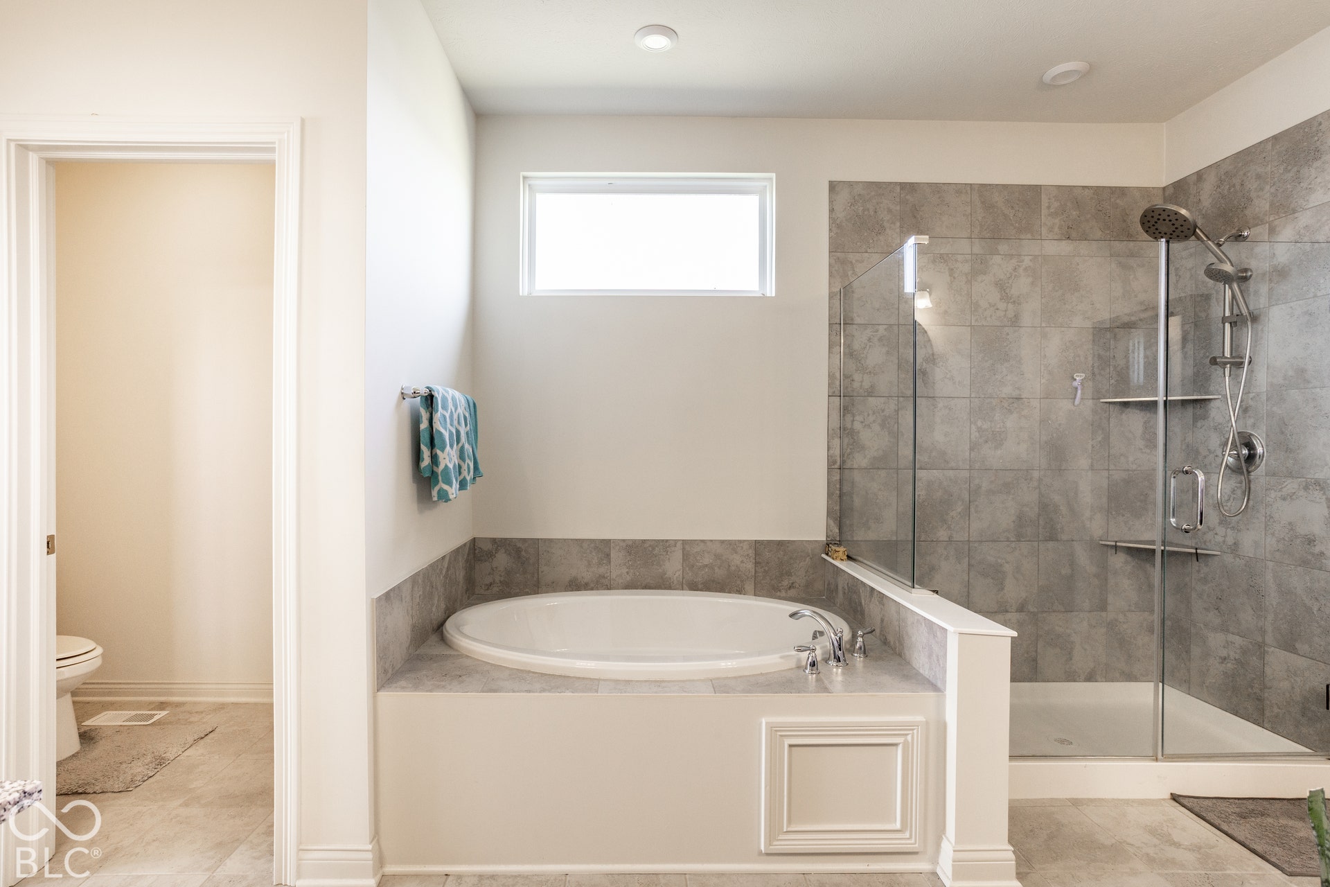 14723 Legacy Oaks Drive, Carmel, IN 46032 14723 Legacy Oaks Drive, Carmel, IN 46032