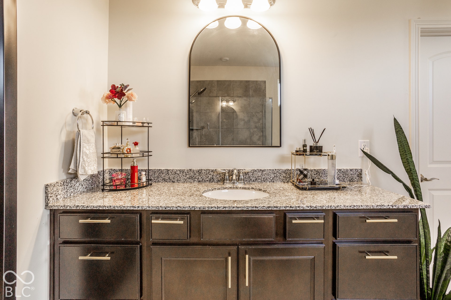 14723 Legacy Oaks Drive, Carmel, IN 46032 14723 Legacy Oaks Drive, Carmel, IN 46032