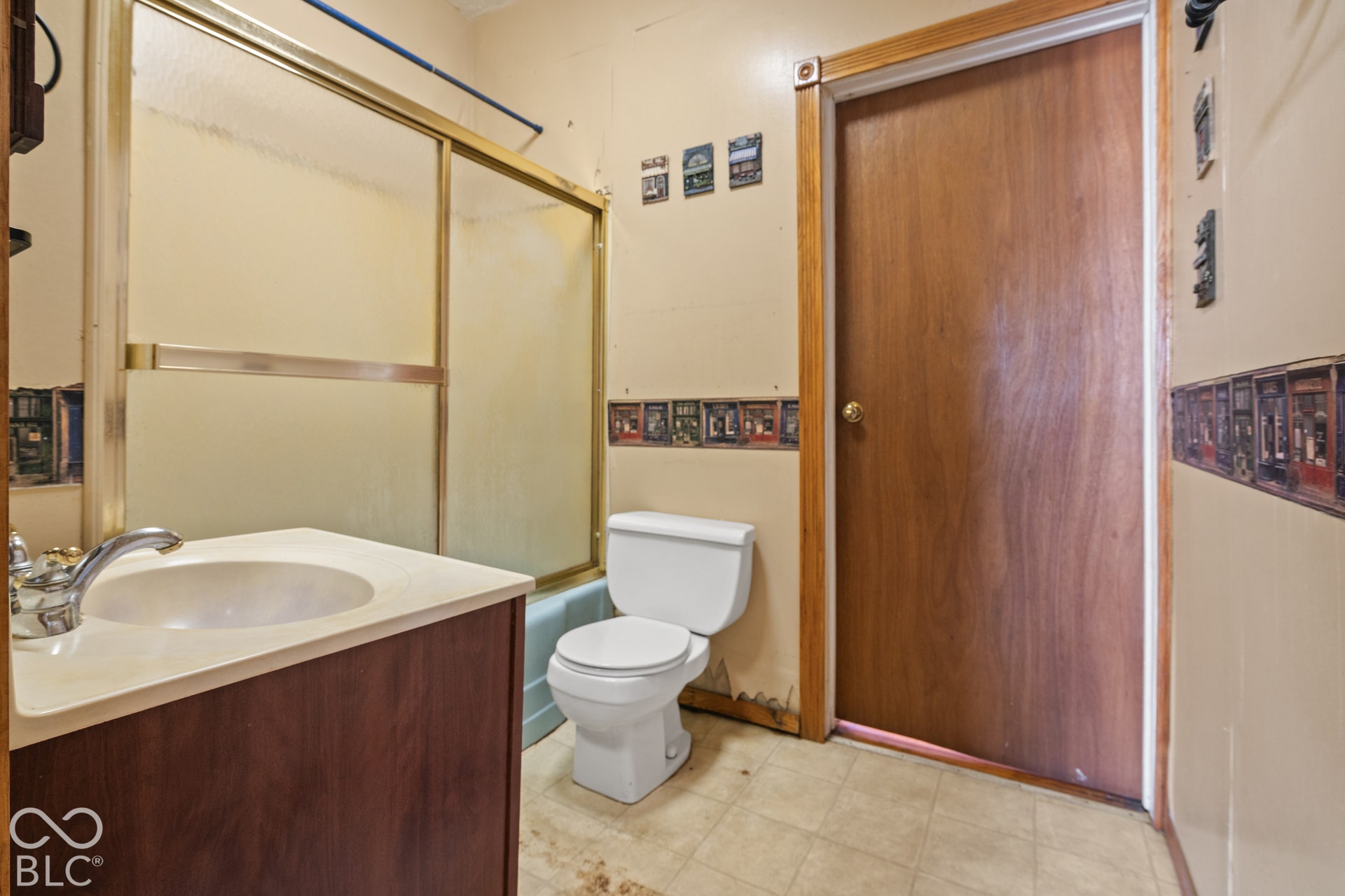 1520 English Avenue, Indianapolis, IN 46201 1520 English Avenue, Indianapolis, IN 46201