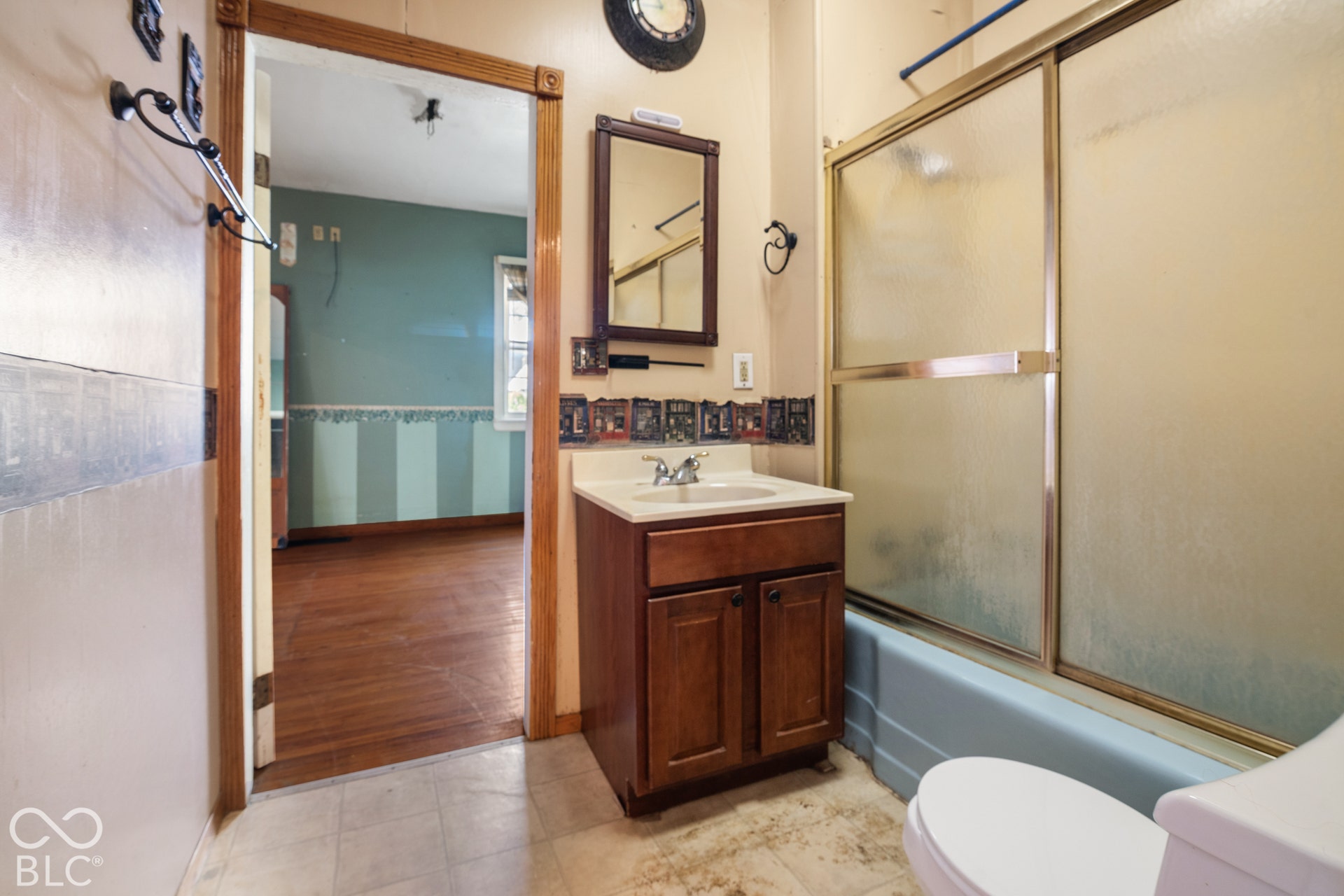 1520 English Avenue, Indianapolis, IN 46201 1520 English Avenue, Indianapolis, IN 46201