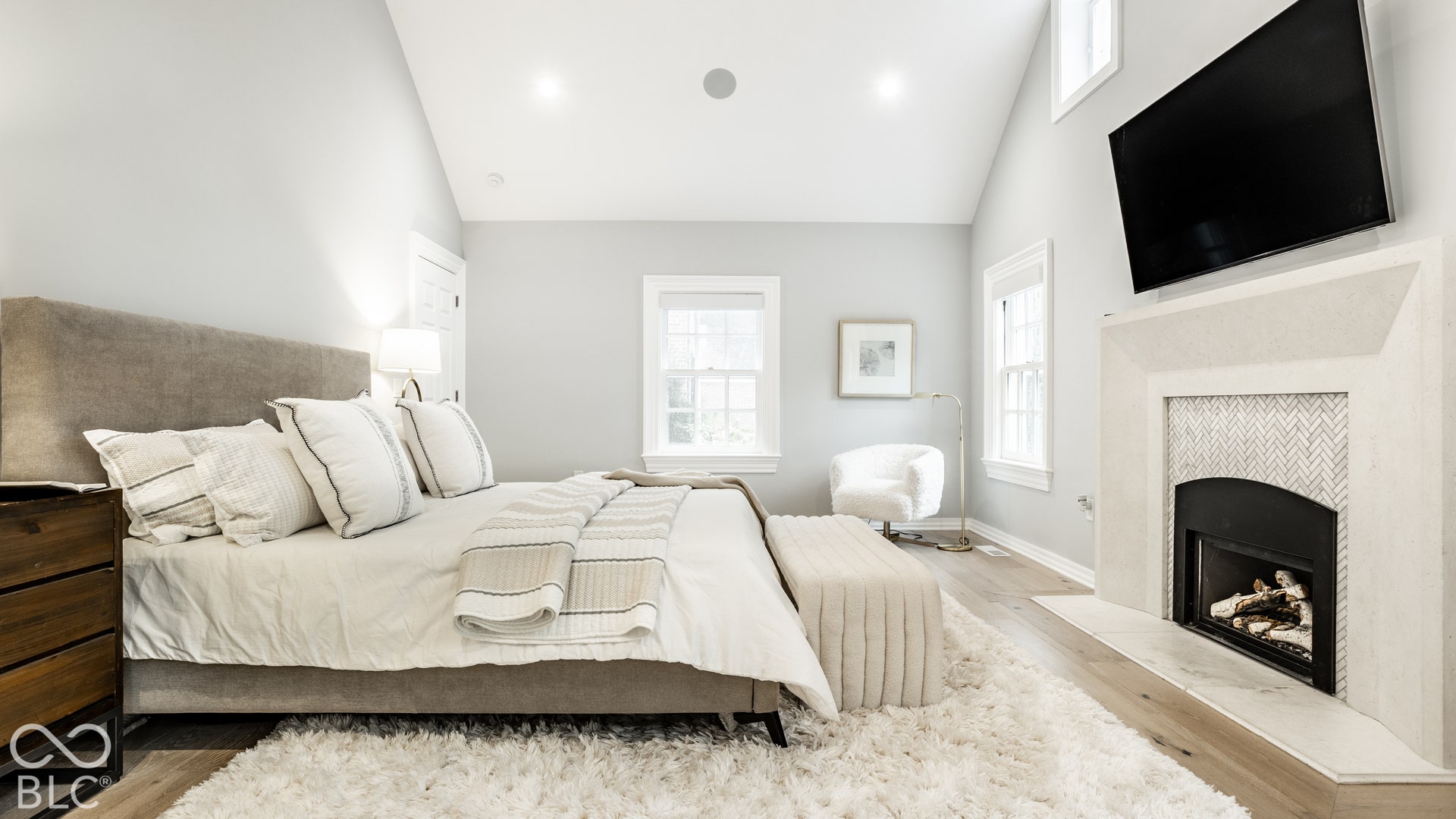 5715 Sunset Lane, Indianapolis, IN 46228