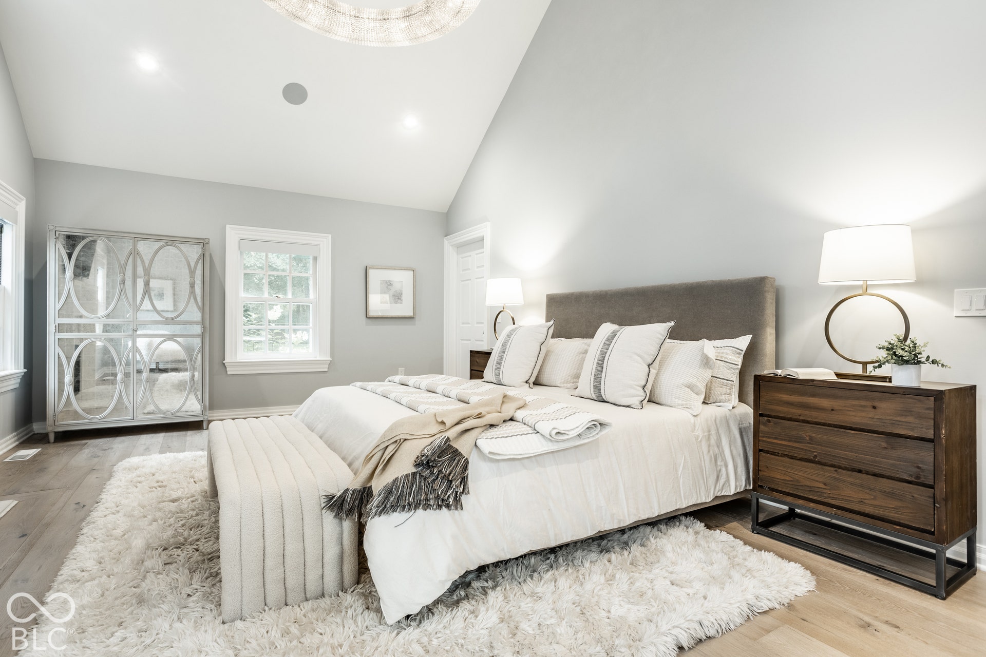 5715 Sunset Lane, Indianapolis, IN 46228