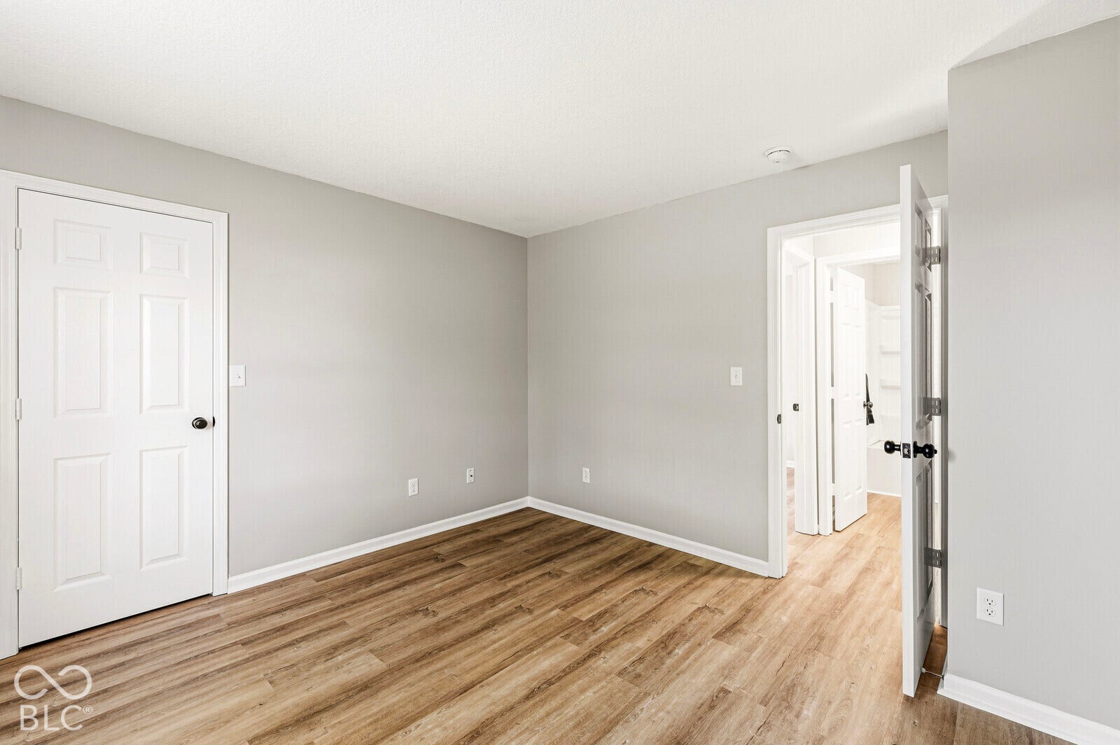 5517 Wood Hollow Drive, Indianapolis, IN 46239