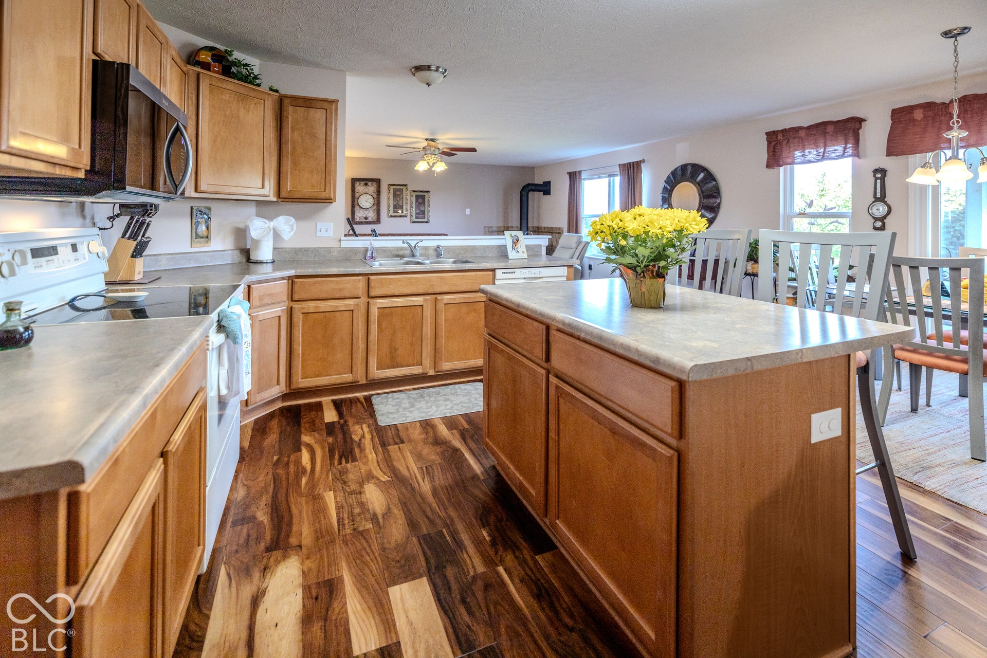 12046 Cowboys, Fishers, IN 46037 The kitchen offers abundant space and natural lighting for even the most demanding gourmet meals.
