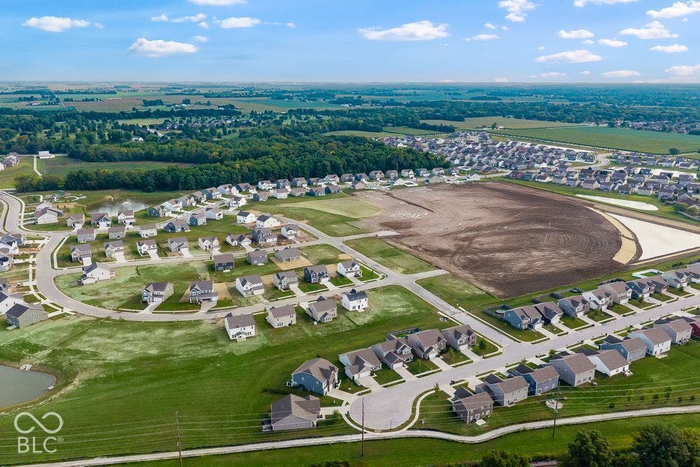 Hidden Hills Community