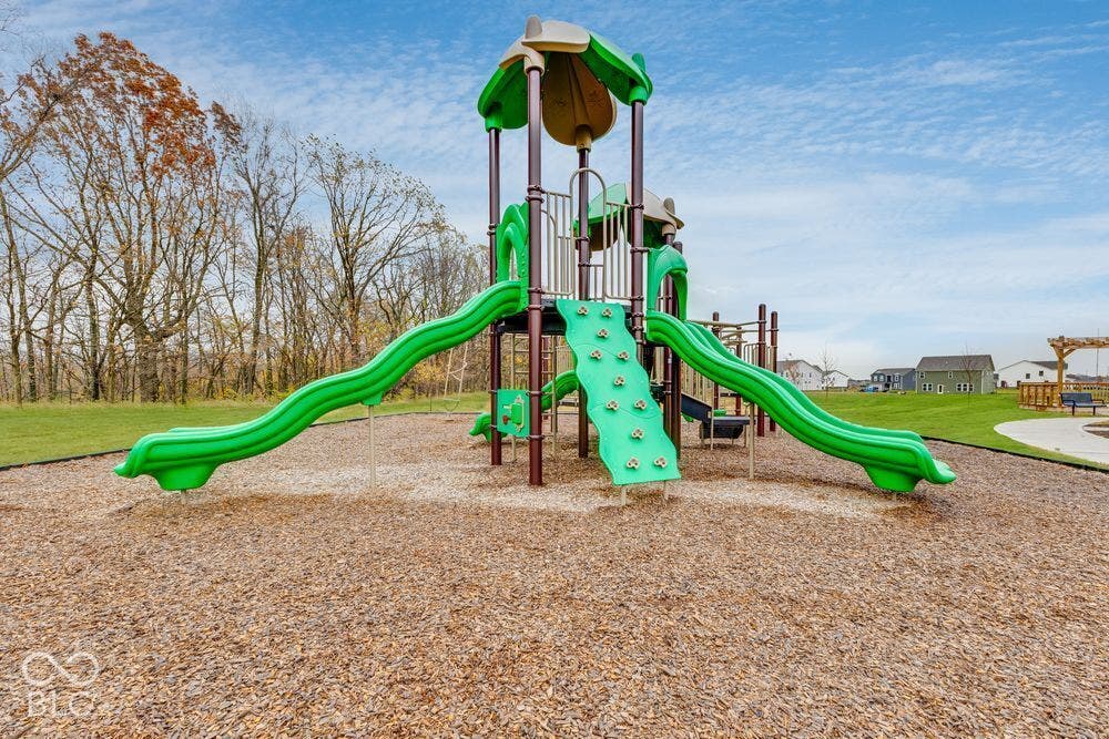 Hidden Hills Community