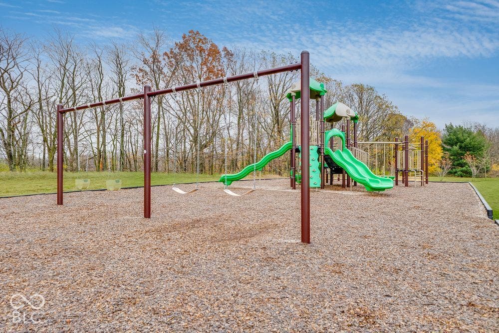 Hidden Hills Community