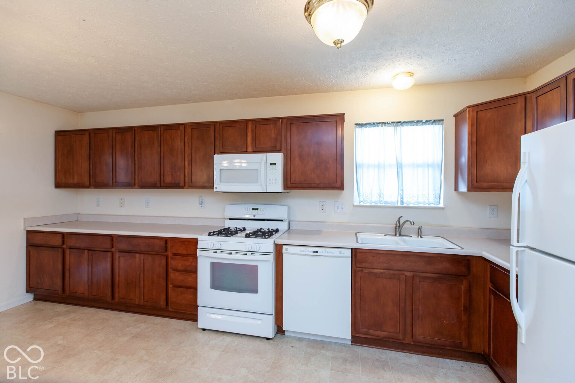 8113 Sydney Lane, Avon, IN 46123