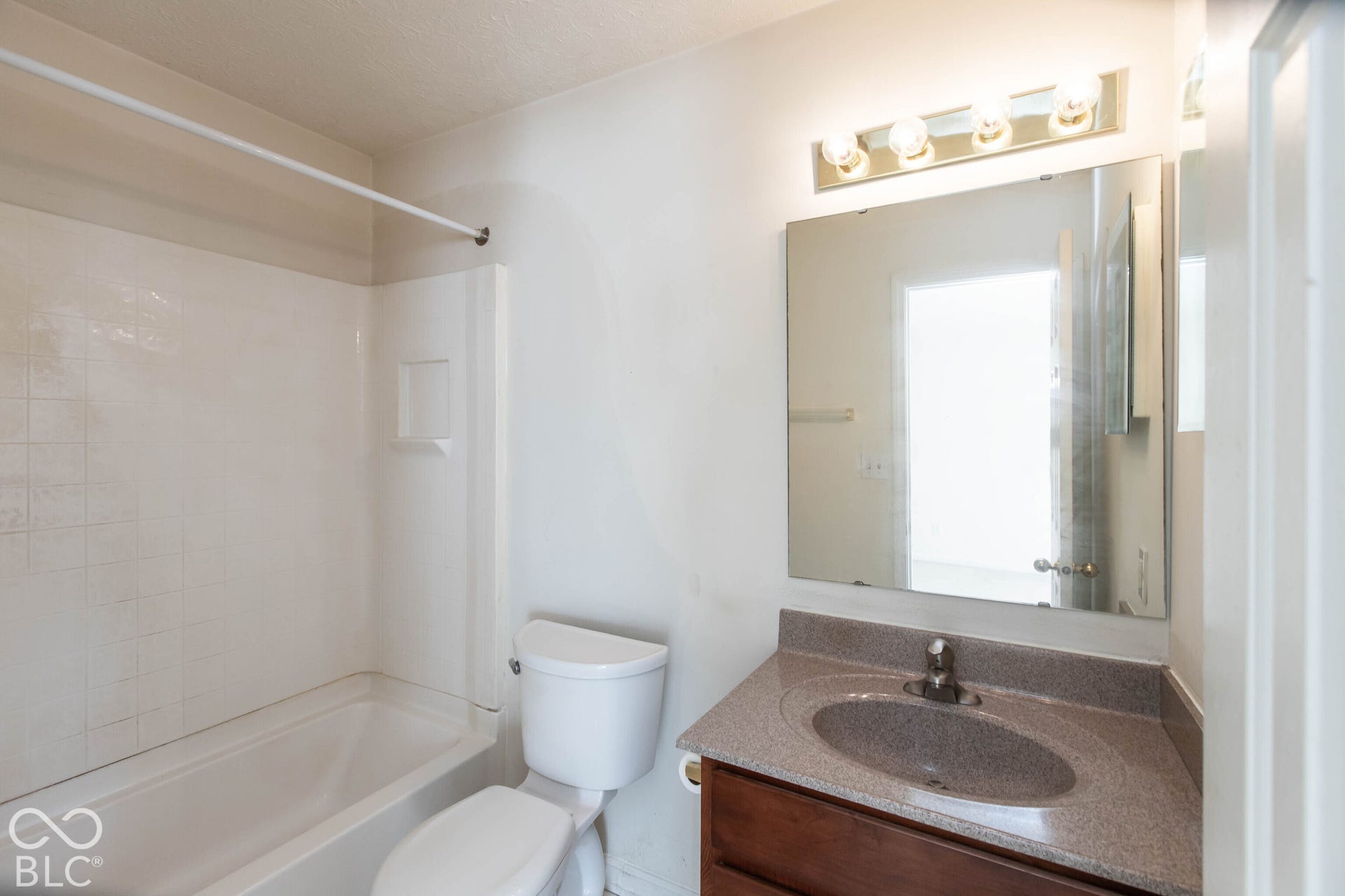 8113 Sydney Lane, Avon, IN 46123