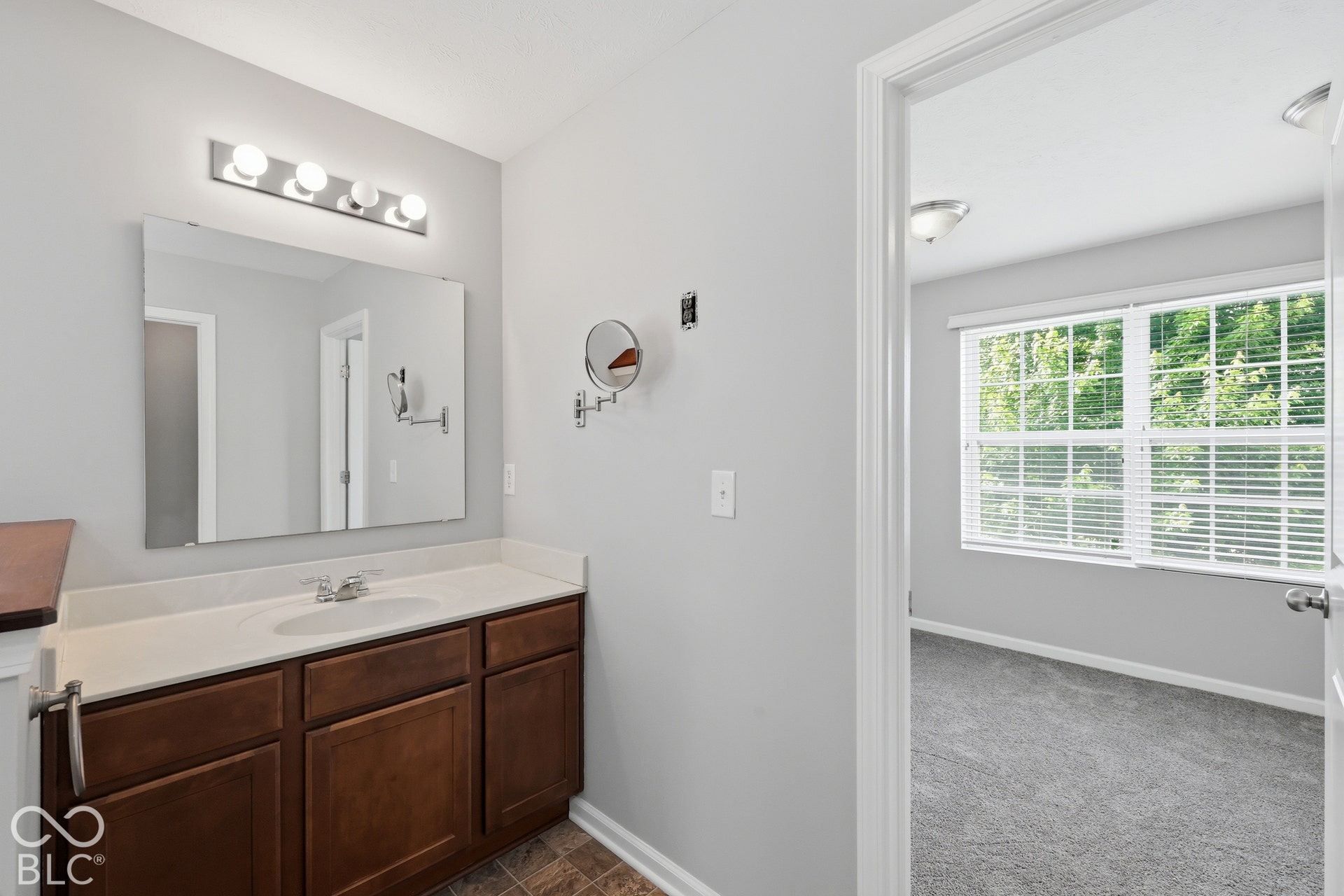 8110 Eskerban Drive, Avon, IN 46123