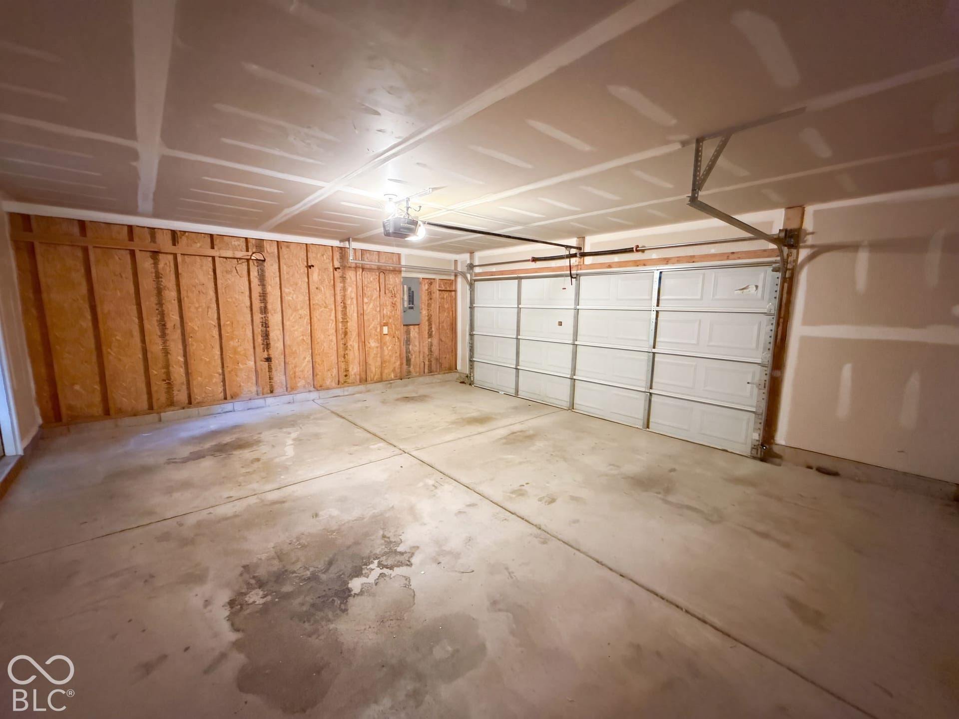 19448 Roudebush Boulevard, Noblesville, IN 46060 19448 Roudebush Boulevard, Noblesville, IN 46060