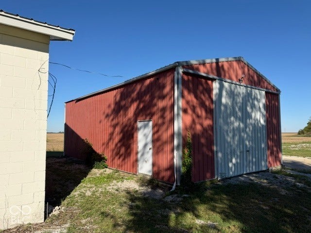 8499 S State Road 71, Dana, IN 47847