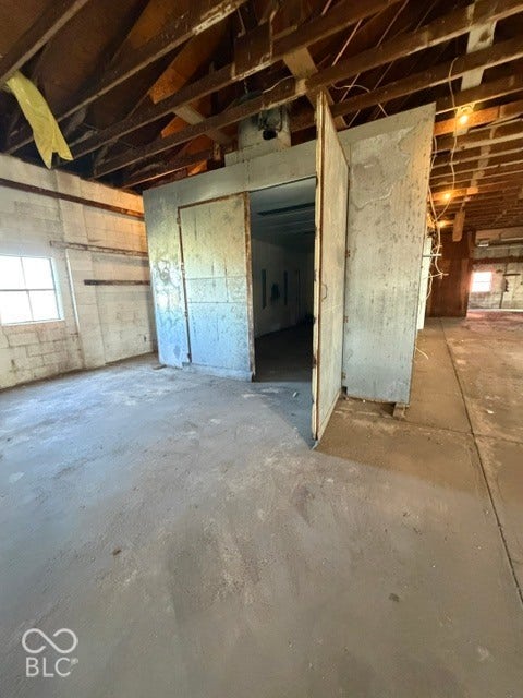 8499 S State Road 71, Dana, IN 47847