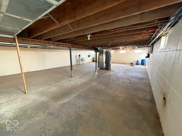 8499 S State Road 71, Dana, IN 47847
