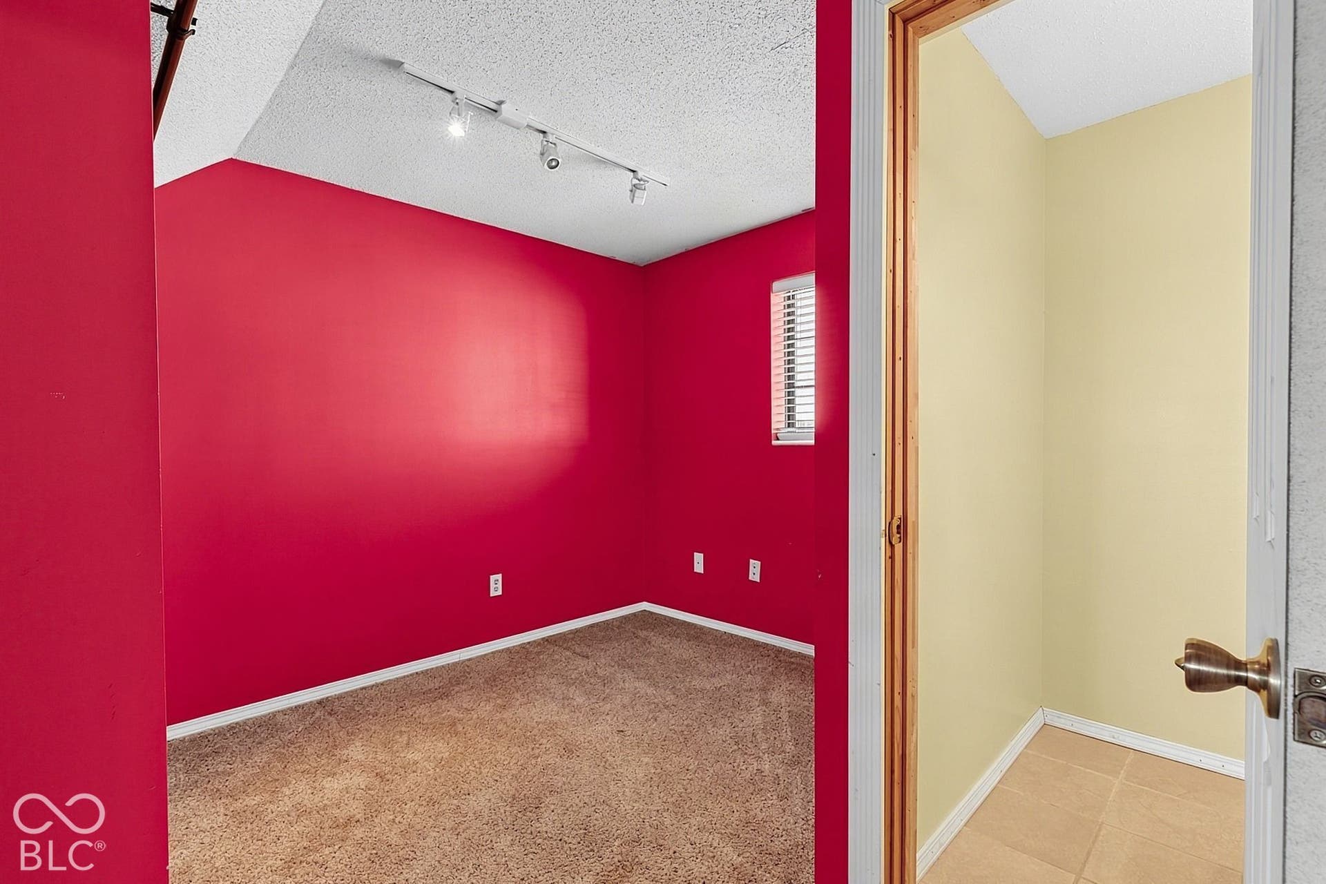 10803 Lupine Lane, Fort Wayne, IN 46804