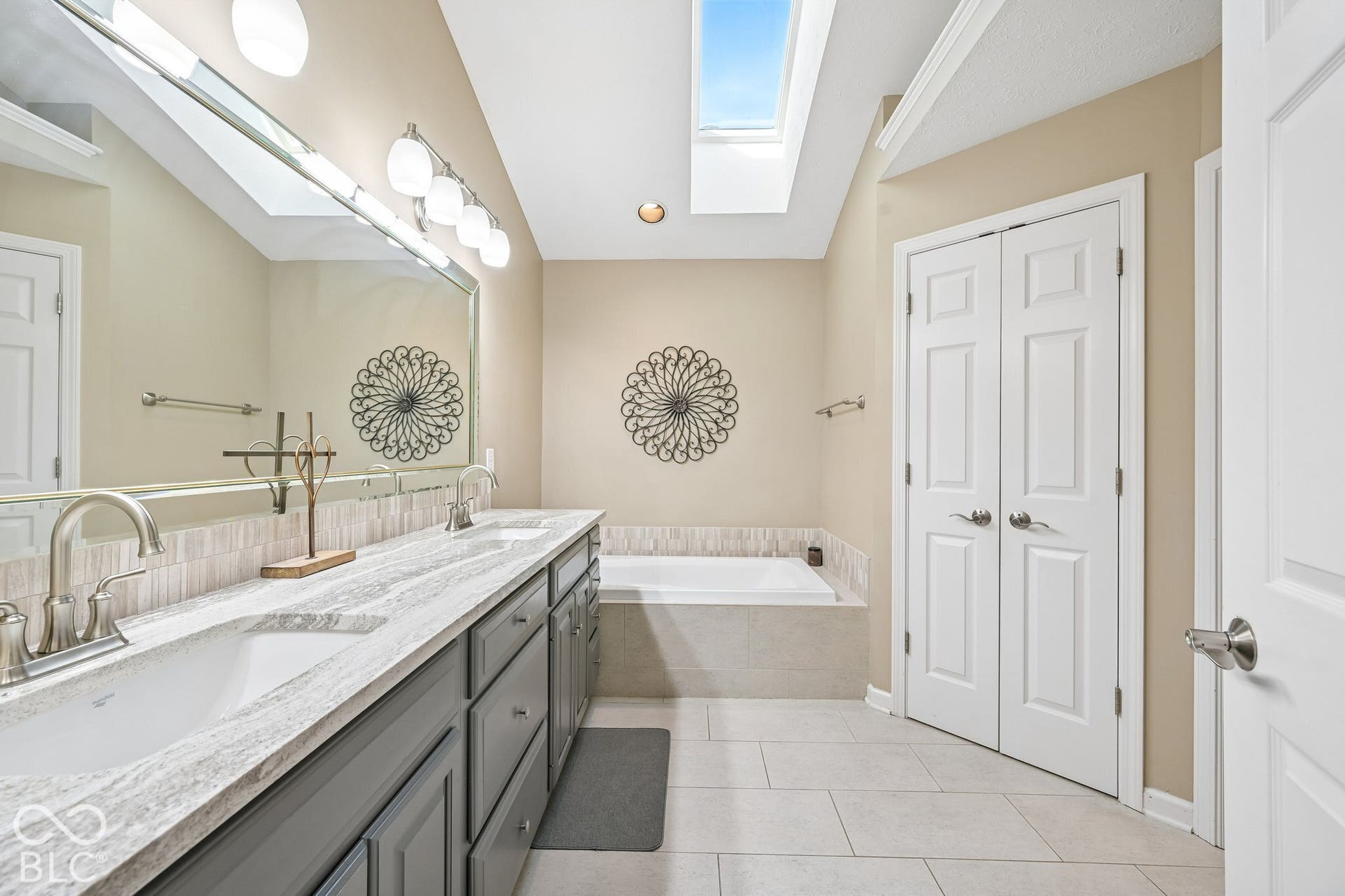 7141 Koldyke Drive, Fishers, IN 46038