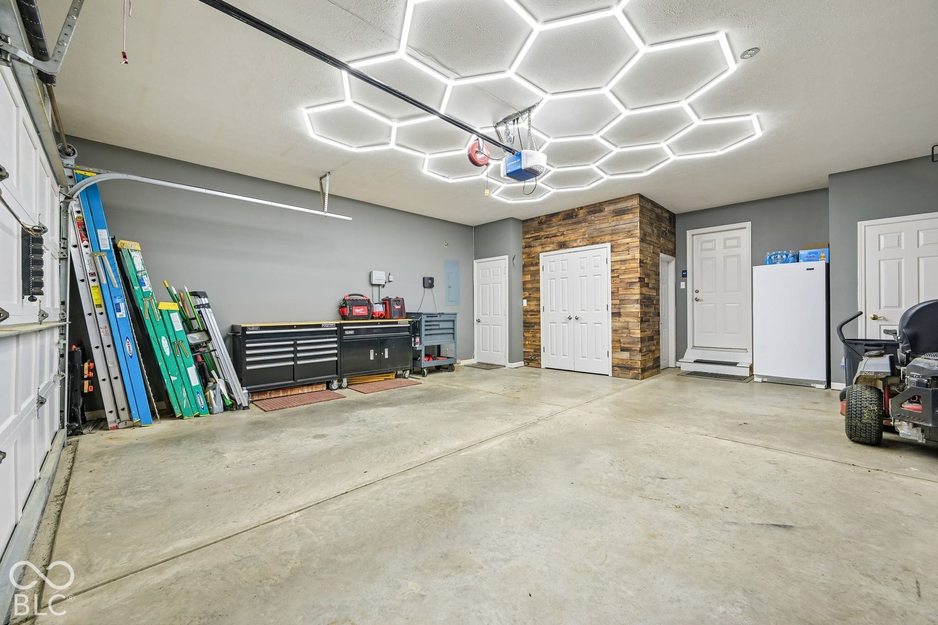 7141 Koldyke Drive, Fishers, IN 46038
